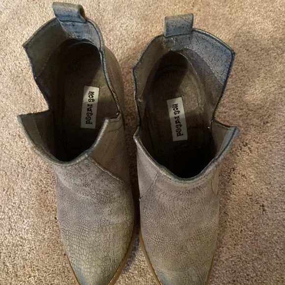 Heeled Booties - Picture 2 of 3